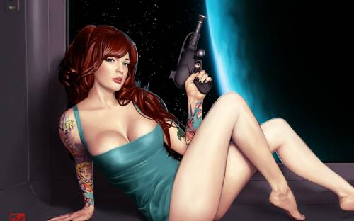 Рыжая девушка с оружием на фоне космоса