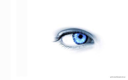 Глаза девушки на белом фоне