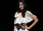 Freida Pinto (Фрида Пинто) на чёрном фоне