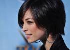 Kristin Kreuk ( Кристин Кройк ) на синем фоне